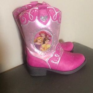 Toddler size 6 princess cowgirl boots never worn